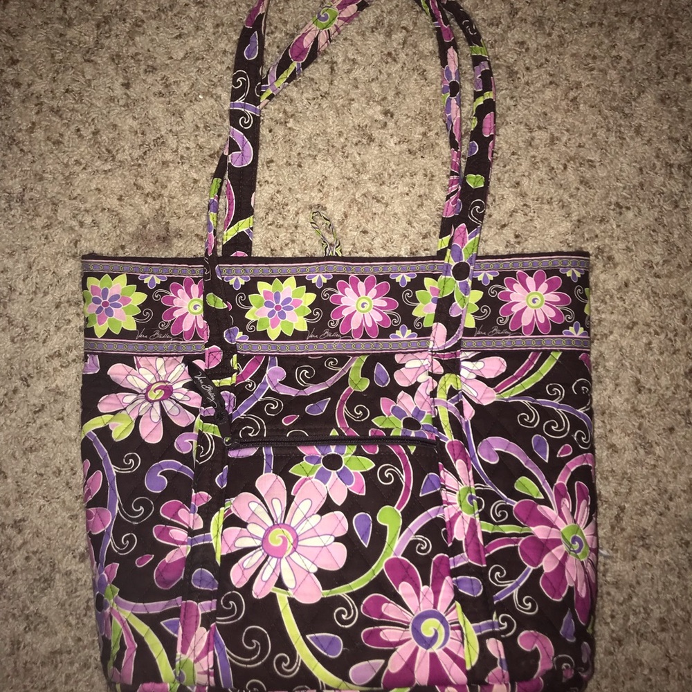Vera Bradley duffle bag with straps